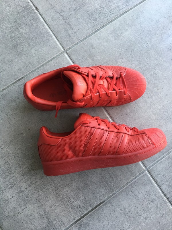 chaussures adidas rouge